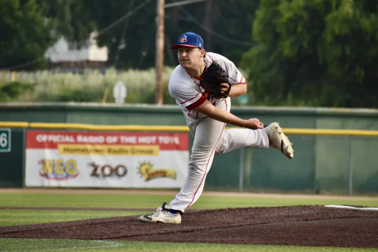Slug fest versus Larks closes out Tots' Bismarck visit